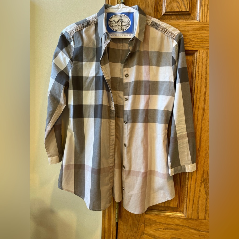Burberry check 3/4 sleeve cotton button down shirt-size , great condition.